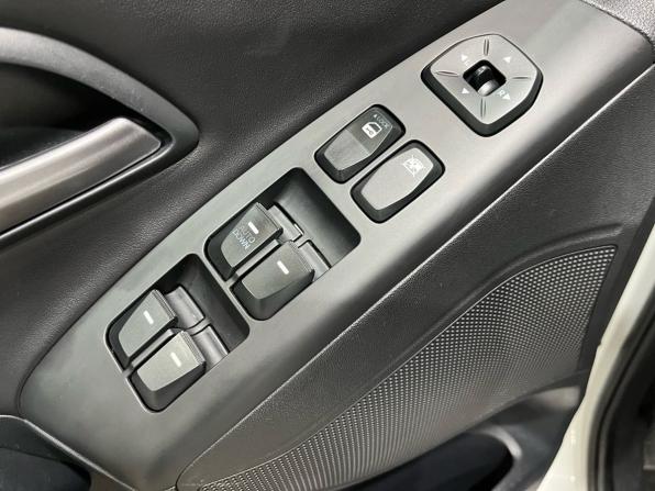 Hyundai ix35 I Рестайлинг с пробегом 2014 года, цена 1 220 000 рублей, 111878 км, внедорожник, Автокод Объявления