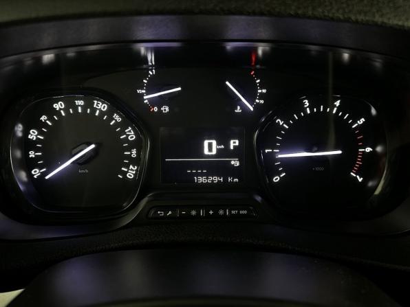 Peugeot Traveller I с пробегом 2018 года, цена 2 410 000 рублей, 136292 км, минивэн, Автокод Объявления