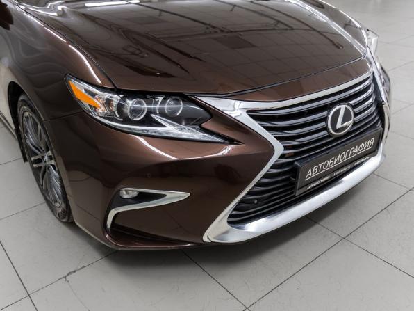 Lexus ES VI Рестайлинг с пробегом 2015 года, цена 2 288 000 рублей, 176582 км, седан, Автокод Объявления
