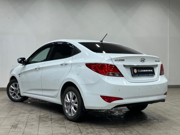 Hyundai Solaris I Рестайлинг с пробегом 2015 года, цена 965 000 рублей, 131000 км, седан, Автокод Объявления