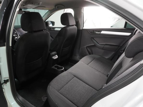 Skoda Rapid II с пробегом 2020 года, цена 1 749 000 рублей, 138455 км, лифтбек, Автокод Объявления
