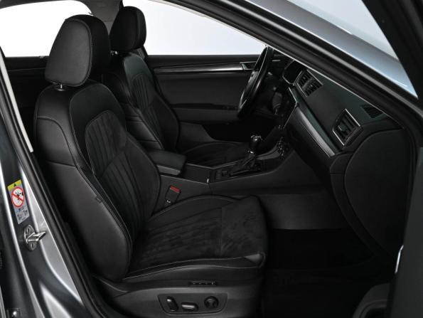 Skoda Superb III Рестайлинг с пробегом 2019 года, цена 2 550 000 рублей, 155743 км, лифтбек, Автокод Объявления