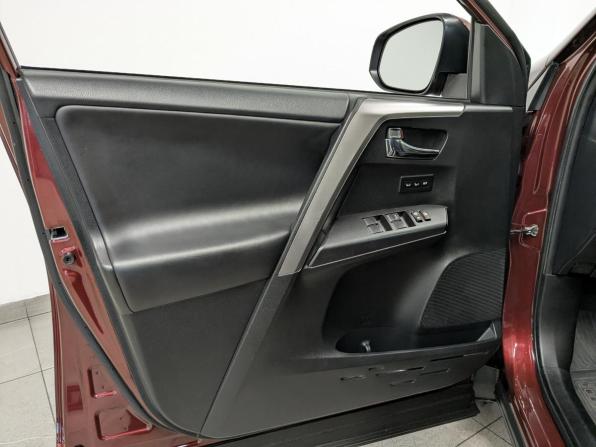 Toyota RAV4 IV (XA40) Рестайлинг с пробегом 2019 года, цена 2 550 000 рублей, 124799 км, внедорожник, Автокод Объявления