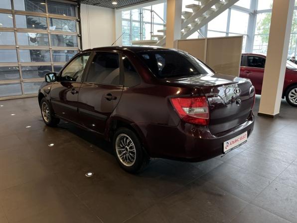Lada (ВАЗ) Granta I с пробегом 2013 года, цена 278 500 рублей, 223038 км, седан, Автокод Объявления