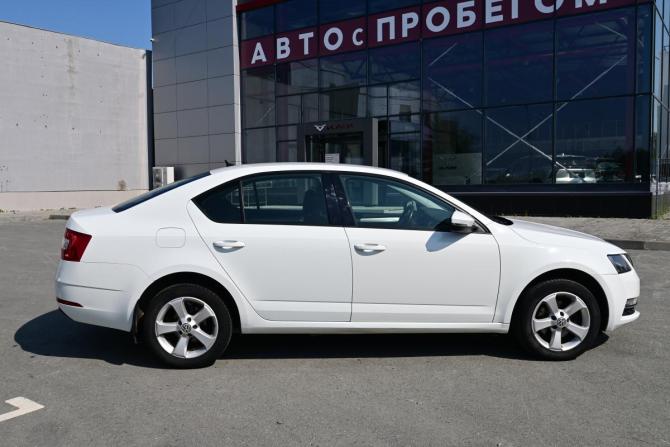 Skoda Octavia III (A7) Рестайлинг с пробегом 2019 года, цена 1 730 000 рублей, 96000 км, лифтбек, Автокод Объявления