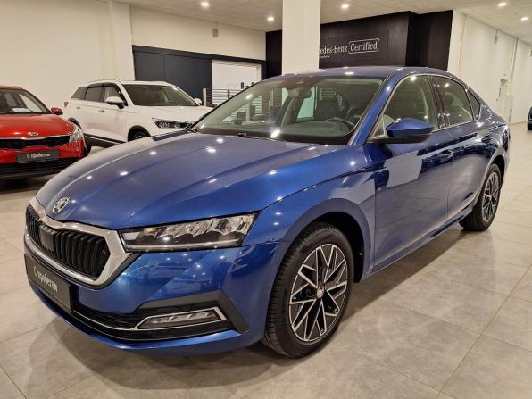 Skoda Octavia IV (A8) с пробегом 2021 года, цена 2 590 000 рублей, 76227 км, лифтбек, Автокод Объявления