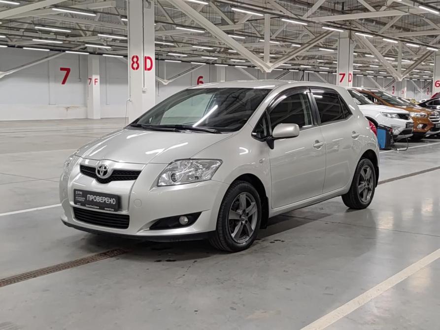 Toyota Auris I Казань  - изображение 1