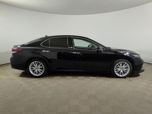 Toyota Camry VIII (XV70) с пробегом 2019 года, цена 2 630 000 рублей, 90000 км, седан, Автокод Объявления