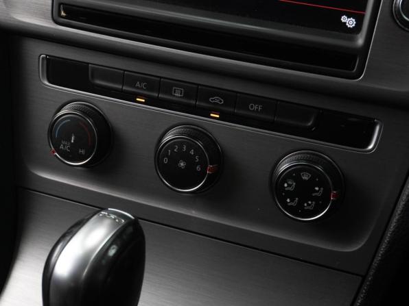 Volkswagen Golf VII с пробегом 2014 года, цена 1 100 000 рублей, 182345 км, универсал, Автокод Объявления