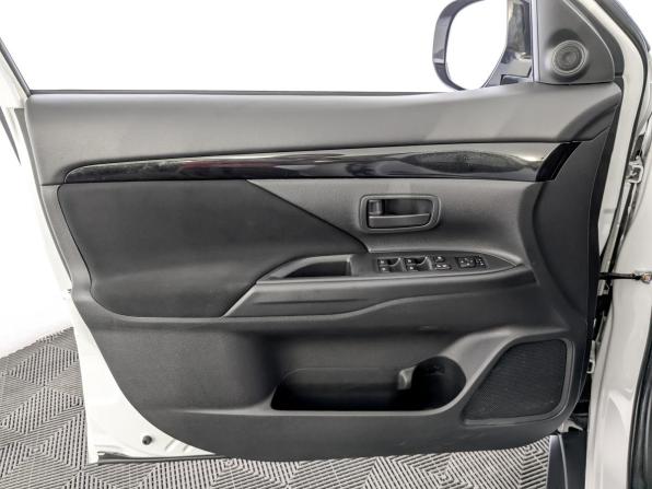 Mitsubishi Outlander III Рестайлинг 3 с пробегом 2020 года, цена 2 655 000 рублей, 54276 км, внедорожник, Автокод Объявления