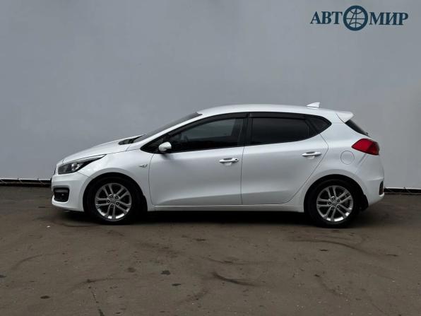 Kia Ceed II Рестайлинг с пробегом 2017 года, цена 1 059 000 рублей, 215399 км, хэтчбек, Автокод Объявления