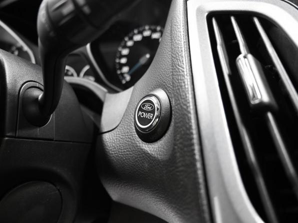 Ford Focus III с пробегом 2012 года, цена 755 000 рублей, 255406 км, седан, Автокод Объявления