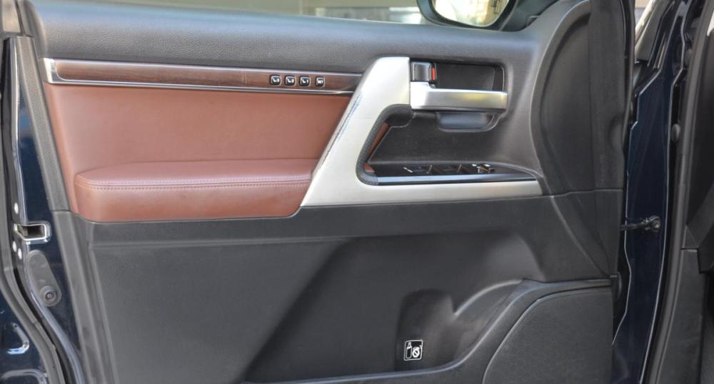 Toyota Land Cruiser 200 Series Рестайлинг 2 Иркутск  - изображение 23