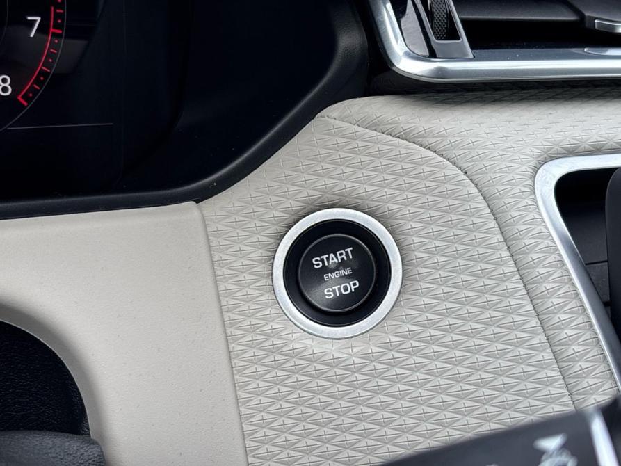 Land Rover Range Rover Velar I Пермь  - изображение 15