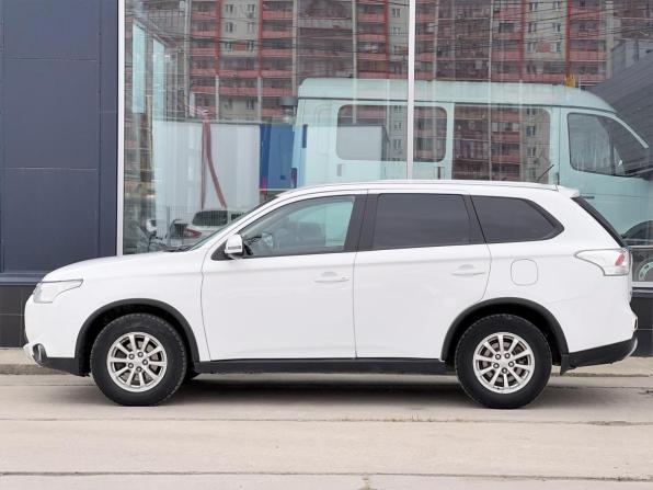 Mitsubishi Outlander III с пробегом 2014 года, цена 1 099 000 рублей, 286165 км, внедорожник, Автокод Объявления