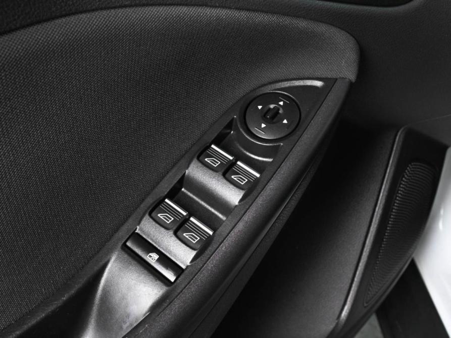 Ford Focus III Рестайлинг Ростов-на-Дону  - изображение 17