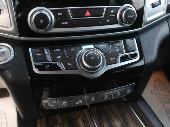 Haval H9 I Рестайлинг с пробегом 2022 года, цена 2 207 800 рублей, 233268 км, внедорожник, Автокод Объявления