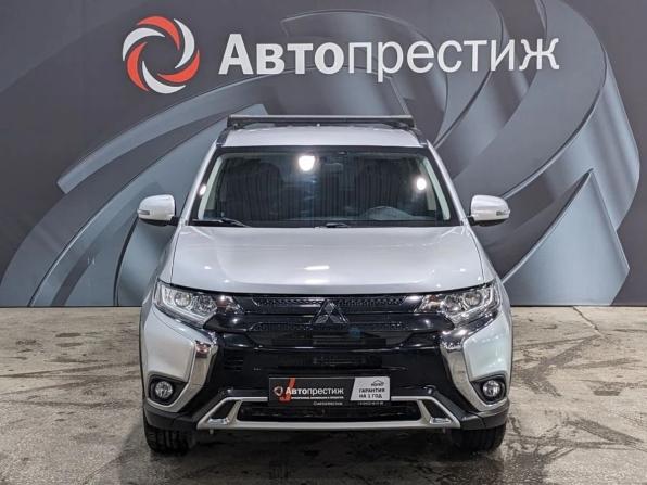 Mitsubishi Outlander III Рестайлинг 3 с пробегом 2022 года, цена 2 295 000 рублей, 101067 км, внедорожник, Автокод Объявления