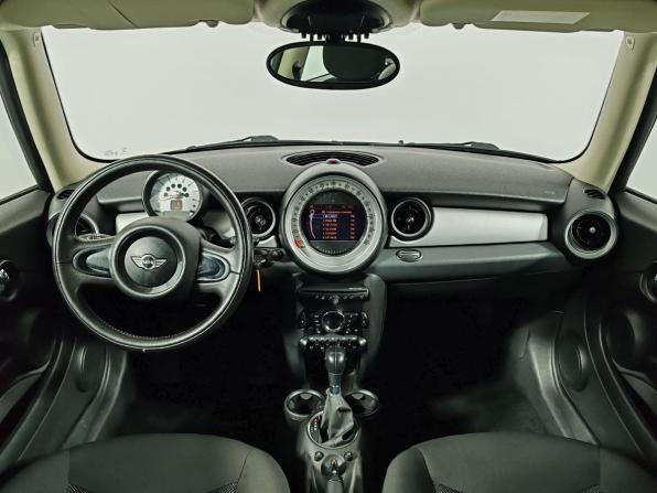 Mini Clubman I Рестайлинг с пробегом 2011 года, цена 1 079 000 рублей, 124566 км, хэтчбек, Автокод Объявления