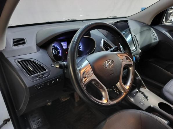 Hyundai ix35 I с пробегом 2011 года, цена 960 000 рублей, 243000 км, внедорожник, Автокод Объявления