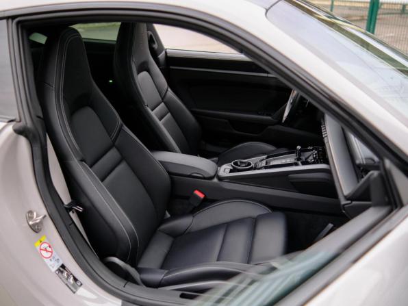 Porsche 911 VIII (992) с пробегом 2021 года, цена 17 439 000 рублей, 18871 км, купе, Автокод Объявления