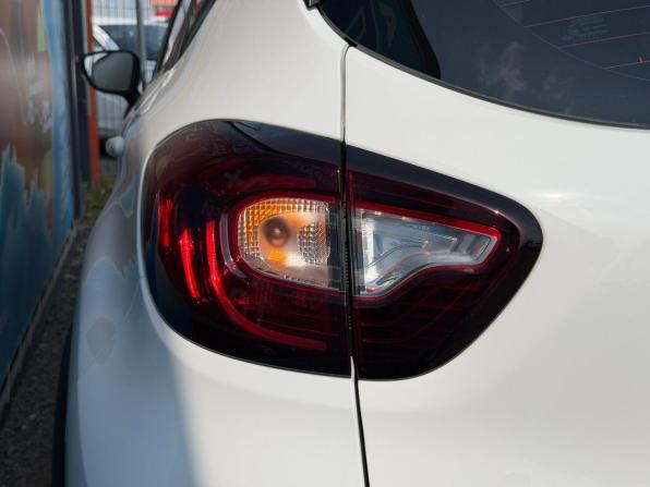 Renault Kaptur I Рестайлинг с пробегом 2021 года, цена 1 399 000 рублей, 56400 км, внедорожник, Автокод Объявления