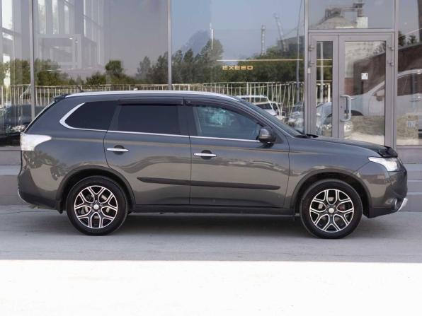 Mitsubishi Outlander III Рестайлинг с пробегом 2014 года, цена 1 900 000 рублей, 132962 км, внедорожник, Автокод Объявления