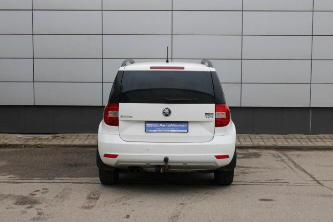 Skoda Yeti I Рестайлинг с пробегом 2014 года, цена 685 000 рублей, 202806 км, внедорожник, Автокод Объявления