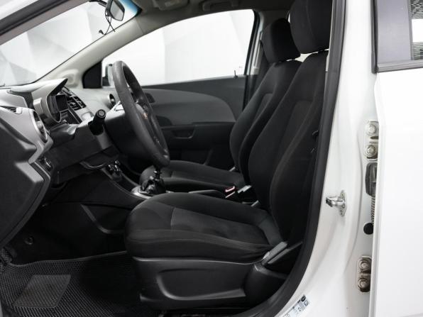 Chevrolet Aveo II с пробегом 2015 года, цена 595 000 рублей, 165000 км, седан, Автокод Объявления