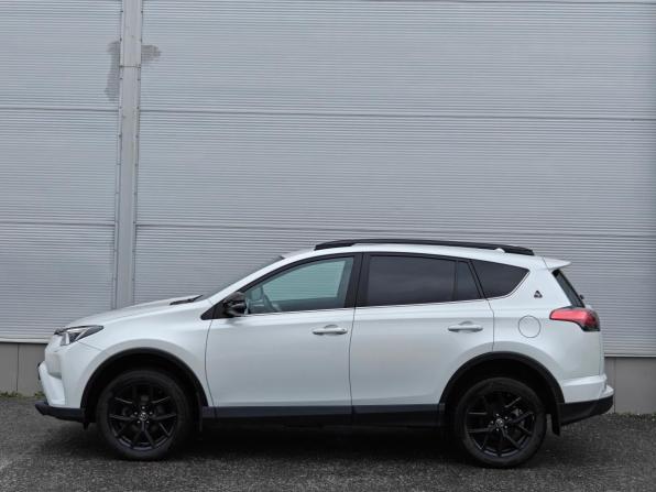 Toyota RAV4 IV (XA40) Рестайлинг с пробегом 2019 года, цена 2 570 000 рублей, 135319 км, внедорожник, Автокод Объявления