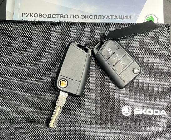 Skoda Rapid I Рестайлинг с пробегом 2018 года, цена 1 219 000 рублей, 59040 км, лифтбек, Автокод Объявления