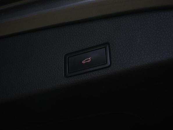 Volkswagen Touareg II с пробегом 2013 года, цена 2 749 000 рублей, 224633 км, внедорожник, Автокод Объявления