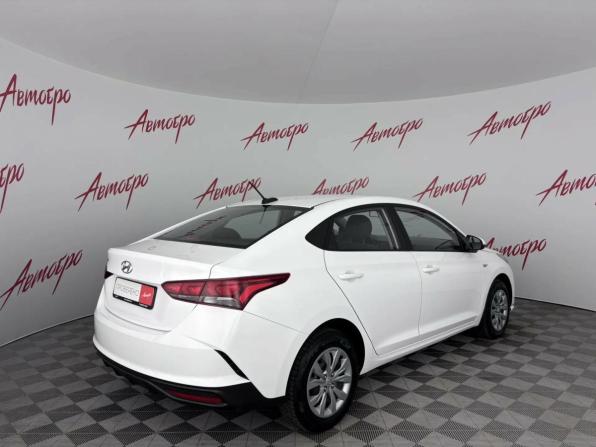 Hyundai Solaris II Рестайлинг с пробегом 2022 года, цена 1 499 000 рублей, 70117 км, седан, Автокод Объявления