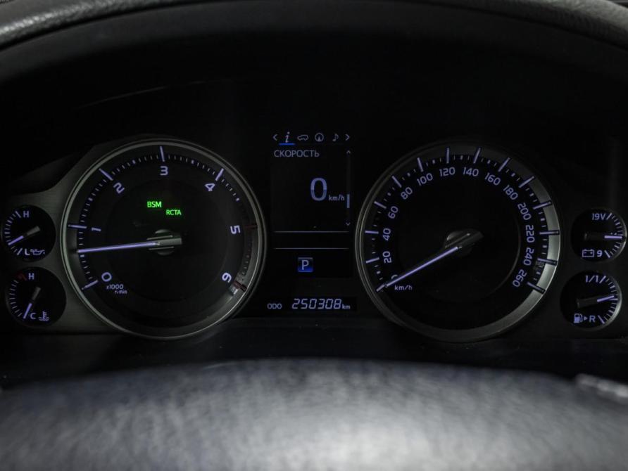Toyota Land Cruiser 200 Series Рестайлинг 2 Москва  - изображение 11