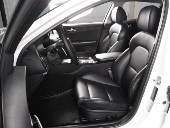 Kia Stinger I с пробегом 2019 года, цена 2 449 000 рублей, 180091 км, лифтбек, Автокод Объявления