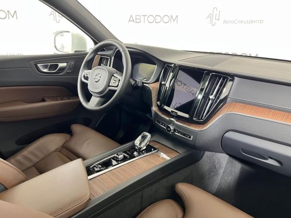 Volvo XC60 II Рестайлинг с пробегом 2023 года, цена 5 249 000 рублей, 28000 км, внедорожник, Автокод Объявления