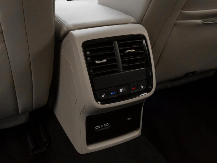Skoda Octavia IV (A8) Москва  - изображение 14