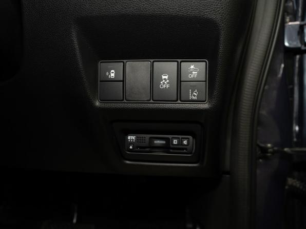 Honda Stepwgn V Рестайлинг с пробегом 2019 года, цена 2 580 000 рублей, 20500 км, минивэн, Автокод Объявления