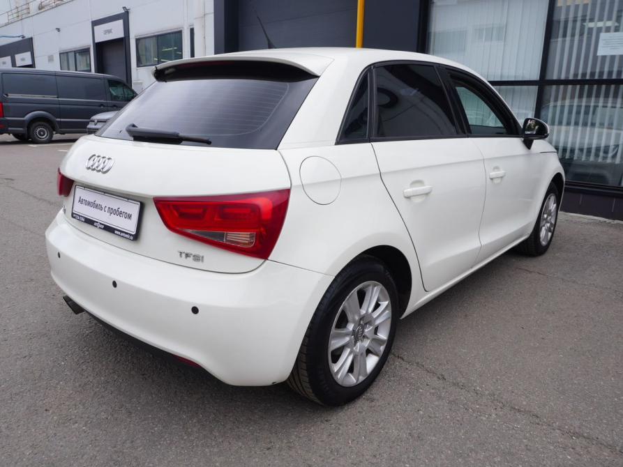Audi A1 I (8X) Москва  - изображение 5