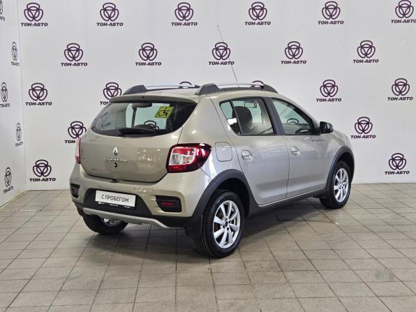 Renault Sandero II Рестайлинг с пробегом 2022 года, цена 1 385 000 рублей, 25275 км, хэтчбек, Автокод Объявления