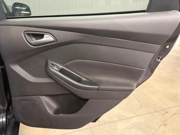 Ford Focus III с пробегом 2013 года, цена 767 000 рублей, 277568 км, универсал, Автокод Объявления