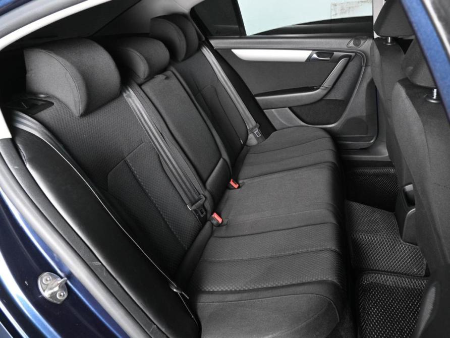 Volkswagen Passat B7 Ростов-на-Дону  - изображение 7