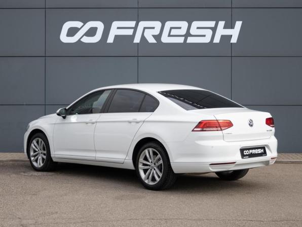 Volkswagen Passat B8 с пробегом 2015 года, цена 1 670 000 рублей, 195770 км, седан, Автокод Объявления