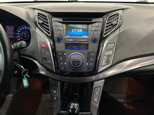 Hyundai i40 I Рестайлинг с пробегом 2016 года, цена 1 099 000 рублей, 223242 км, универсал, Автокод Объявления