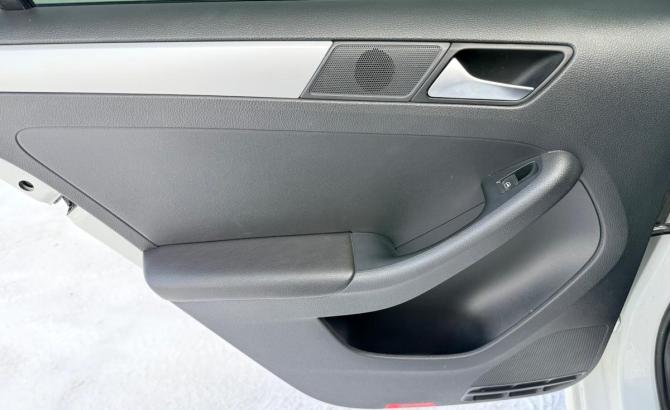 Volkswagen Jetta VI с пробегом 2013 года, цена 835 000 рублей, 217815 км, седан, Автокод Объявления