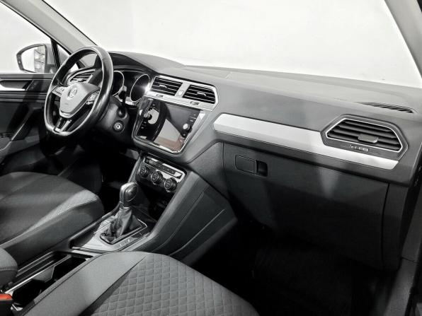 Volkswagen Tiguan II с пробегом 2018 года, цена 2 030 000 рублей, 163151 км, внедорожник, Автокод Объявления