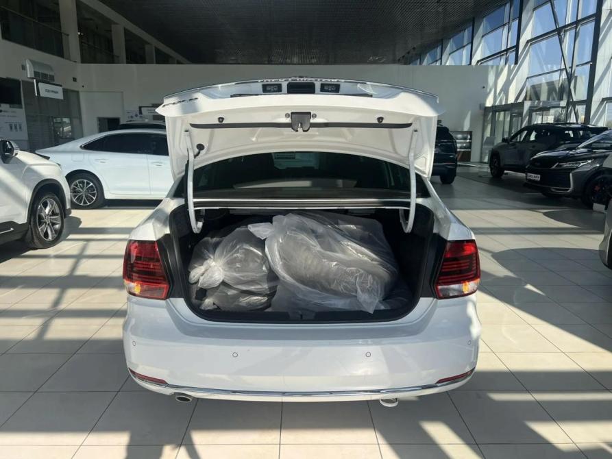 Volkswagen Polo V Рестайлинг Екатеринбург  - изображение 10