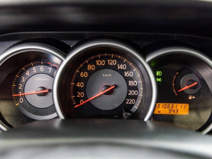 Nissan Tiida I Волгоград  - изображение 9