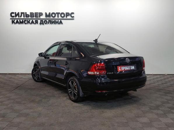 Volkswagen Polo V Рестайлинг с пробегом 2018 года, цена 1 080 000 рублей, 110000 км, седан, Автокод Объявления