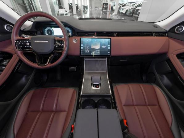Land Rover Range Rover Evoque II Рестайлинг с пробегом 2025 года, цена 5 900 000 рублей, 50 км, внедорожник, Автокод Объявления